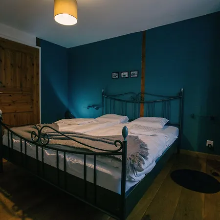 Ben Ouais אורחן *